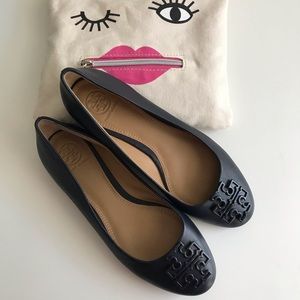Tory Burch Navy Flats Sz 5M